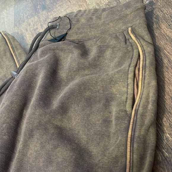 Alphalete Essential Oversized Acid Wash Drawstring Joggers NWT - Picture 7 of 9